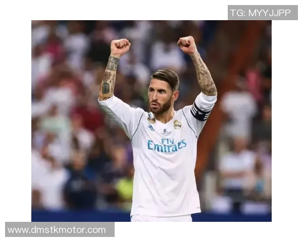 拉莫斯英勇足球精神壁纸展现球场霸气与领导风范